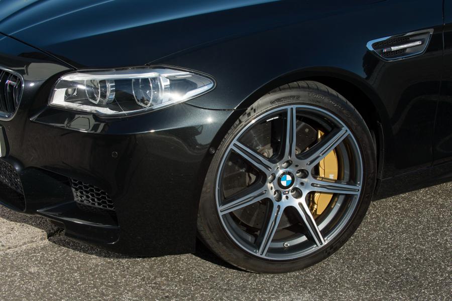 Колеса BMW M5 (F10) 2013 года  (WW) (фото 11 из 12)